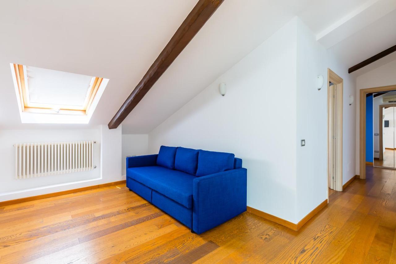 Appartamento Attico Al Duomo By Napoliapartments