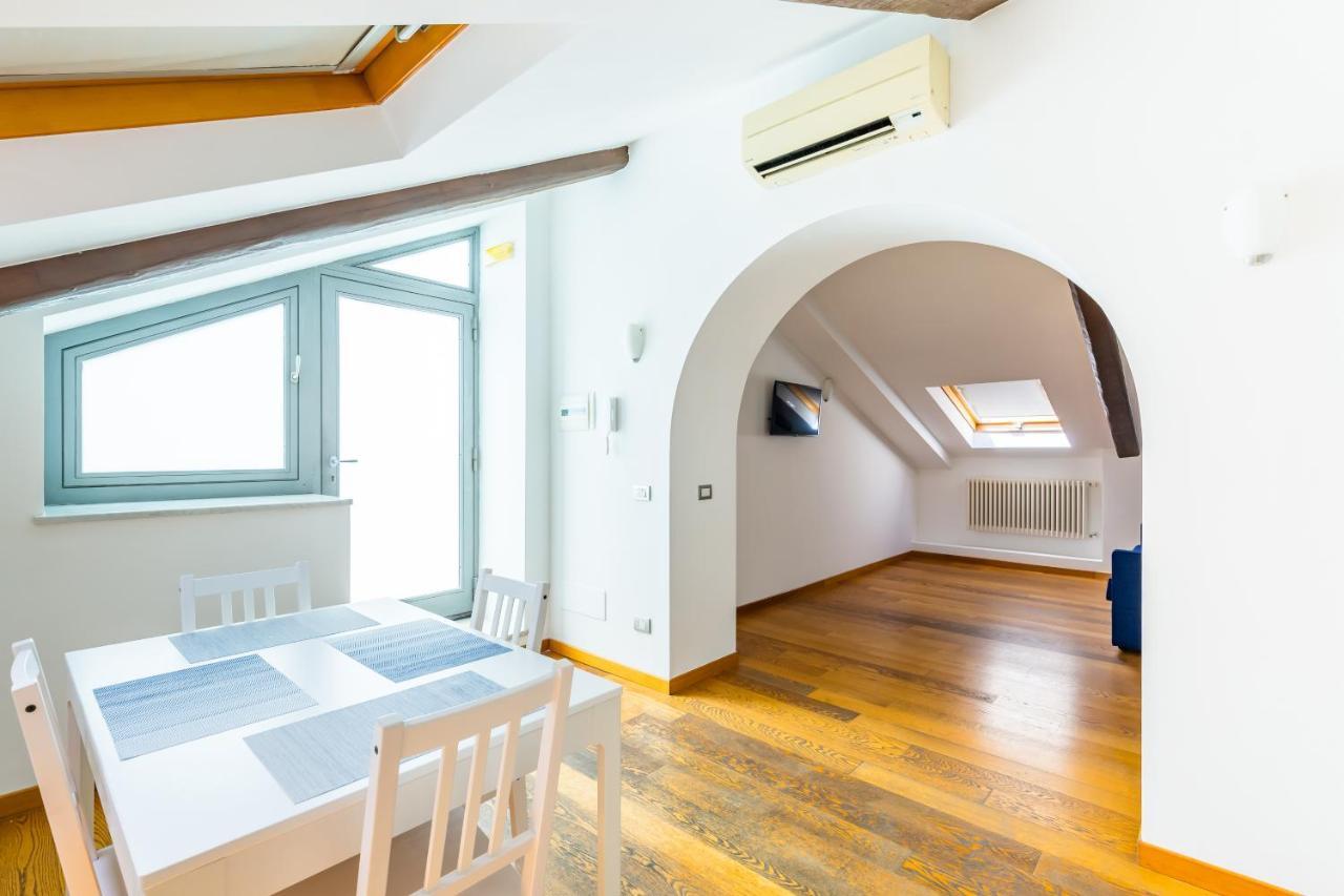 Attico Al Duomo By Napoliapartments Appartamento