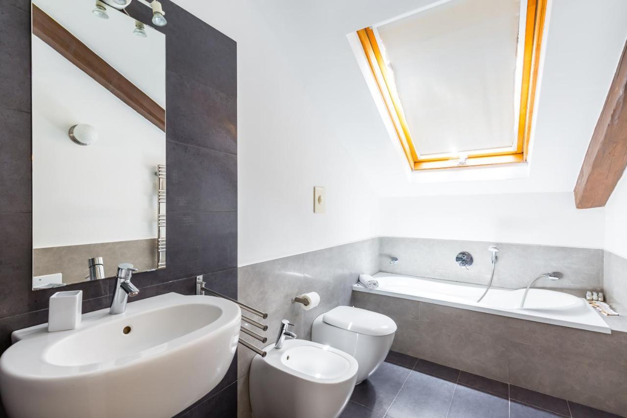 Appartamento Attico Al Duomo By Napoliapartments